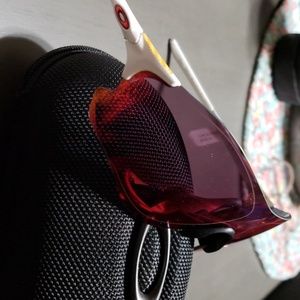 OAKELY SUN GLASSES